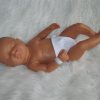 P09d Levensechte Babypop Newborn Meisje getint slapend met kleding 52 cm - Afbeelding 6